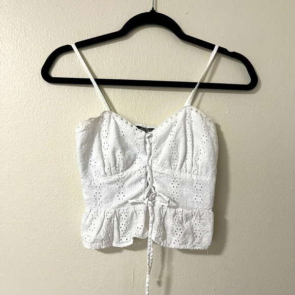Wild fable size XXS White eyelet crop top adjustable straps and tie in the front - Picture 1 of 4